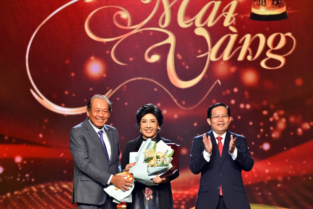 trao giải mai vàng lần thứ 28 năm 2022 hình ảnh 1 trao giai mai vang lan thu 28 nam 2022 hinh anh 1