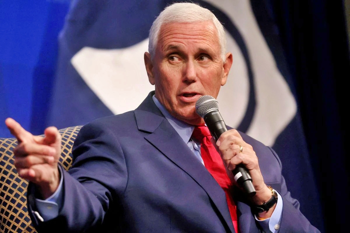 tài liệu mật được tìm thấy ở nhà cựu phó tổng thống mỹ mike pence hình ảnh 1 tai lieu mat duoc tim thay o nha cuu pho tong thong my mike pence hinh anh 1
