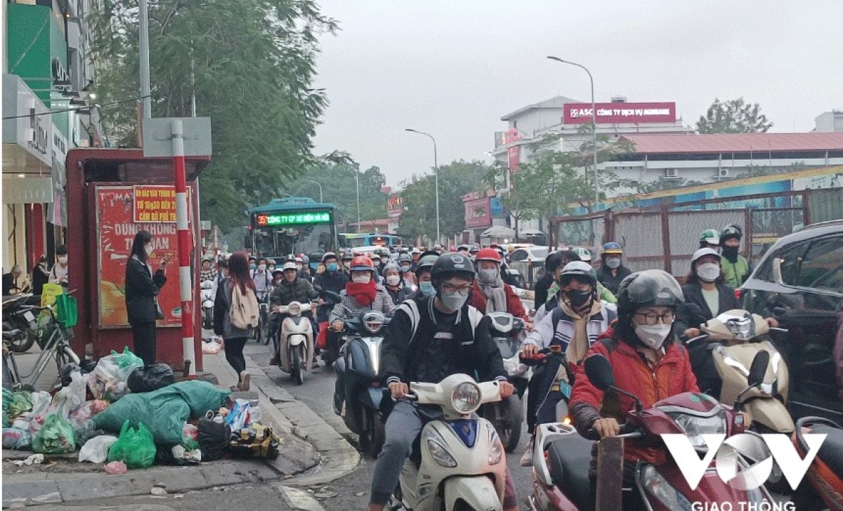vat va xoay xo vi rao chan nut giao chua boc - pham ngoc thach hinh anh 11