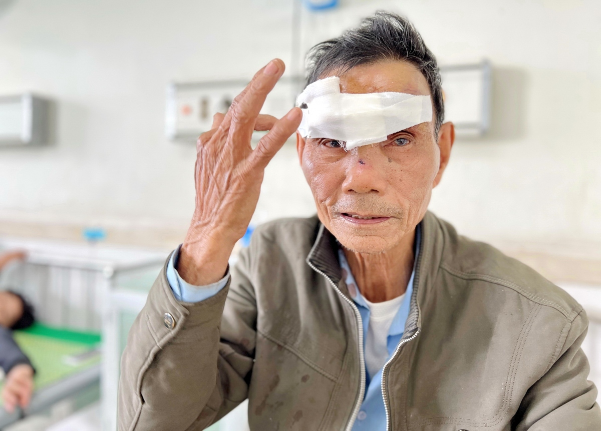 13 nguoi bi thuong sau tai nan giao thong tai quang nam van dang duoc dieu tri hinh anh 2