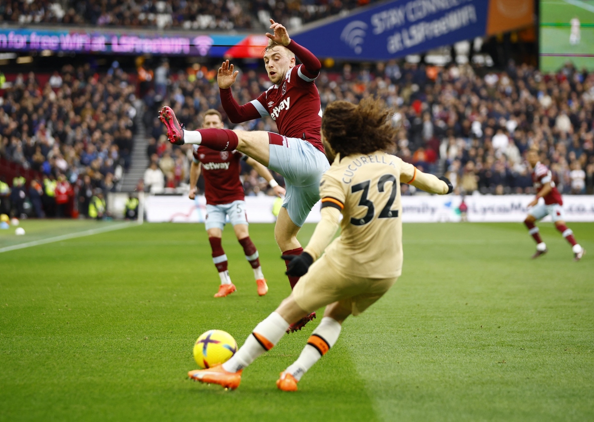 var tu choi ban thang, west ham chia diem kich tinh voi dan tan binh trieu do cua chelsea hinh anh 13