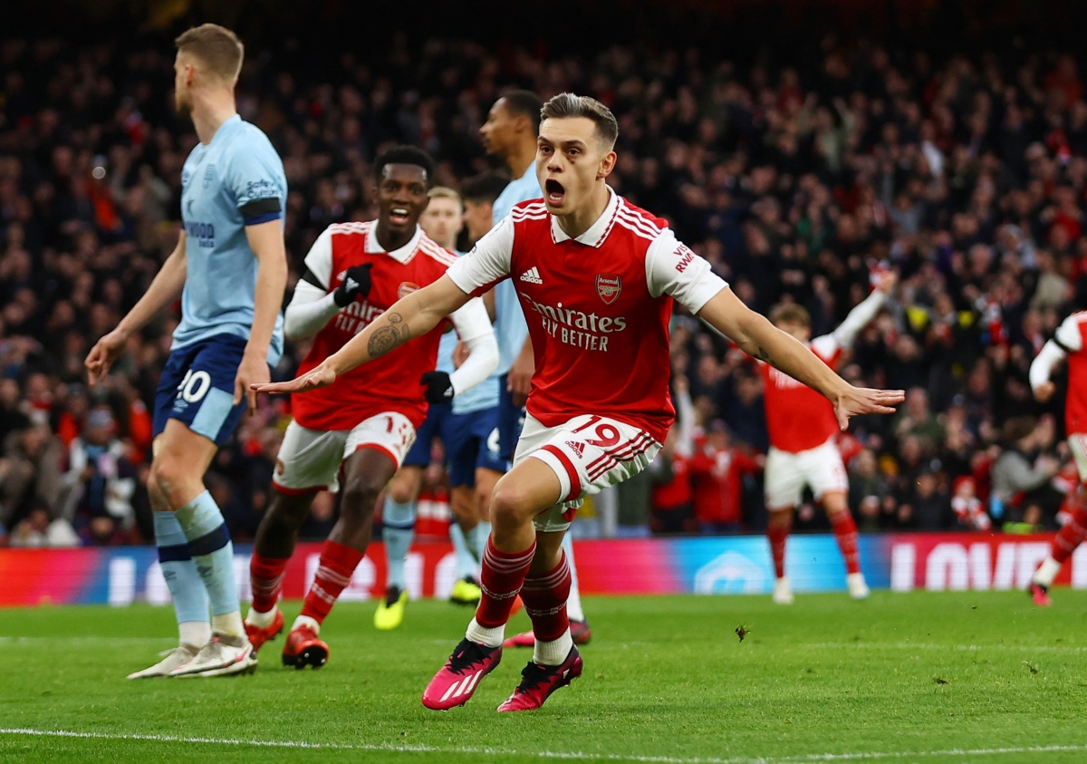 trUc tiEp arsenal 1 - 1 brentford emirates chet lang hinh anh 3