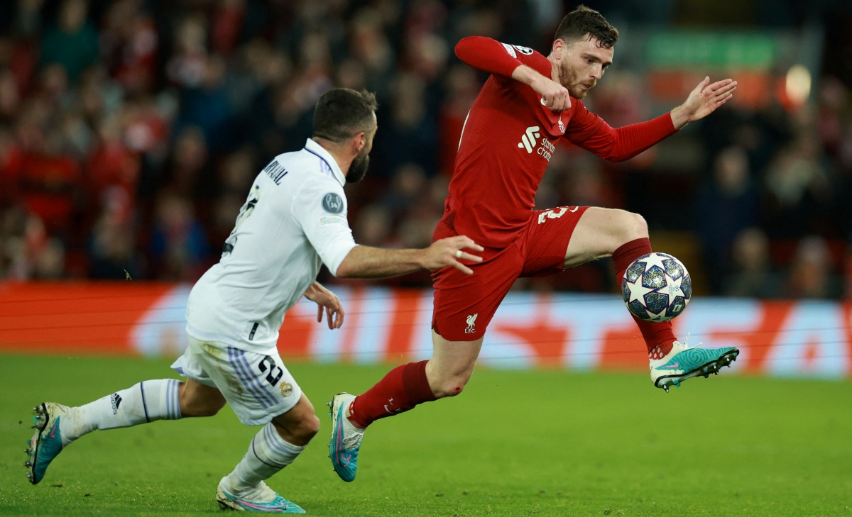 vinicius va benzema ruc sang, real madrid thang huy diet liverpool hinh anh 17