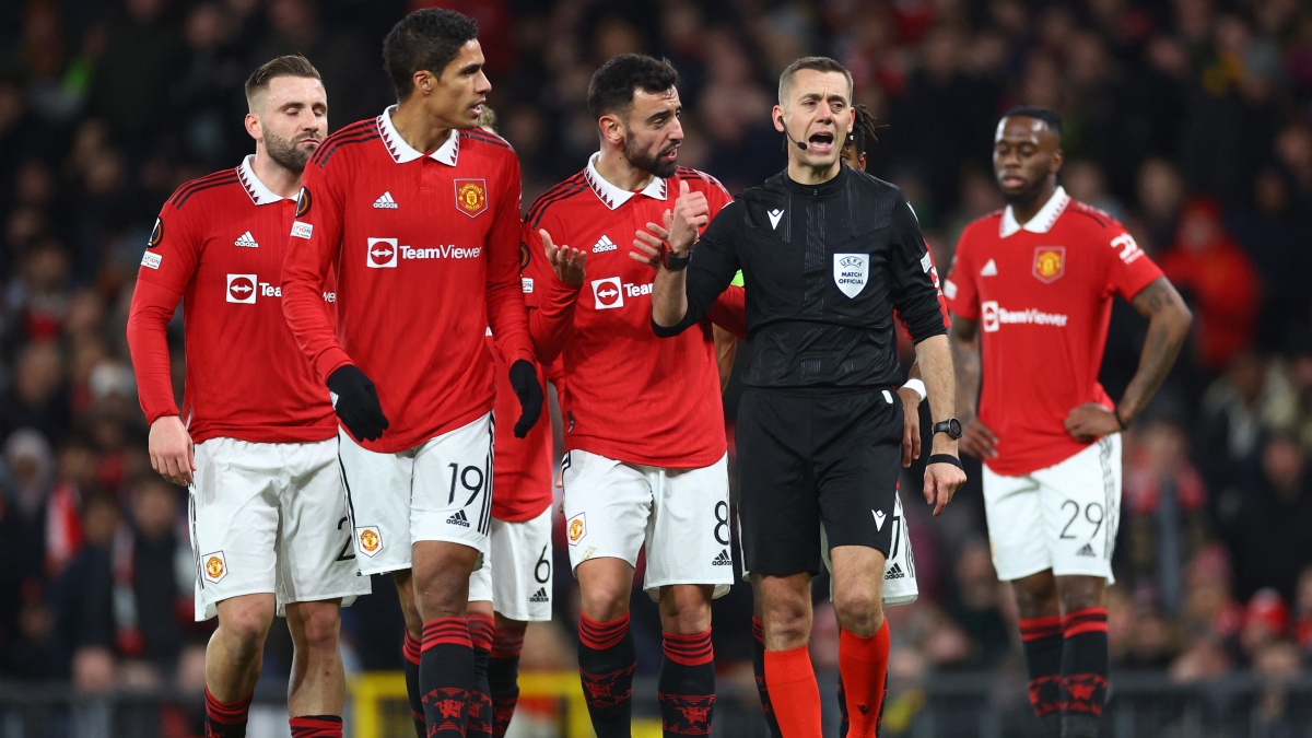 toan canh mu 2-1 barca vu dieu samba dua quy do tien buoc o europa league hinh anh 3