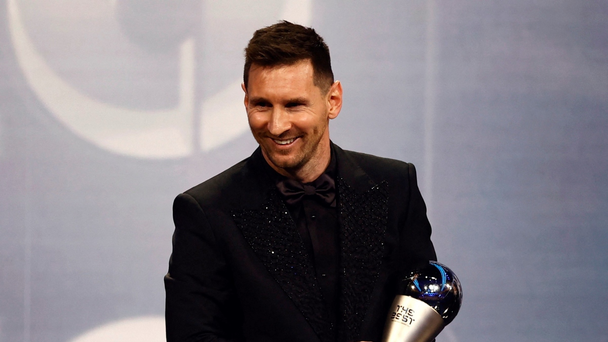 messi gianh giai thuong fifa the best 2022 hinh anh 3