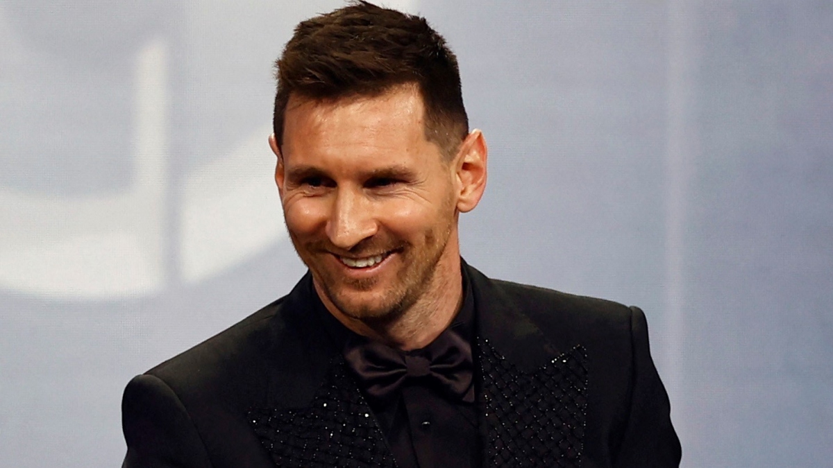 messi gianh giai thuong fifa the best 2022 hinh anh 1