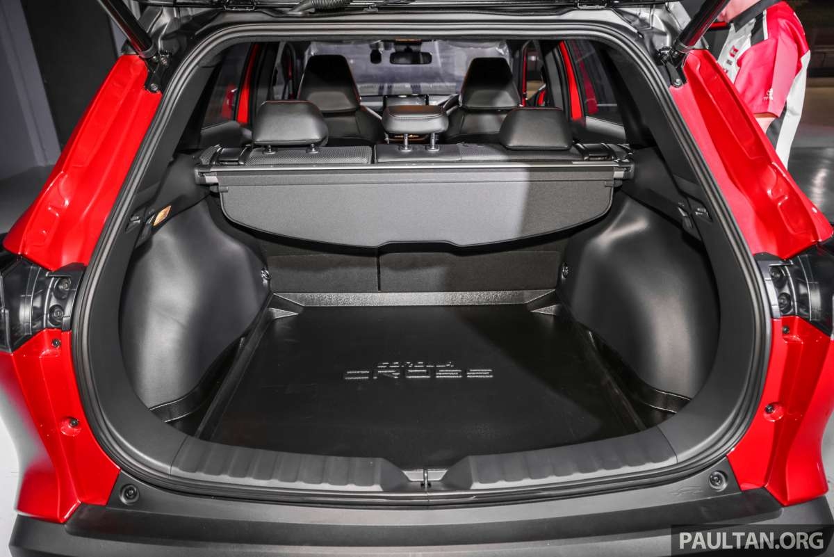 toyota corolla cross gr sport 2023 ra mat voi thiet ke khac biet hinh anh 10