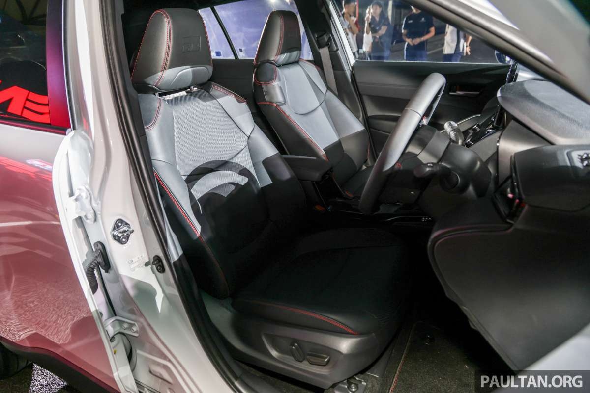 toyota corolla cross gr sport 2023 ra mat voi thiet ke khac biet hinh anh 7