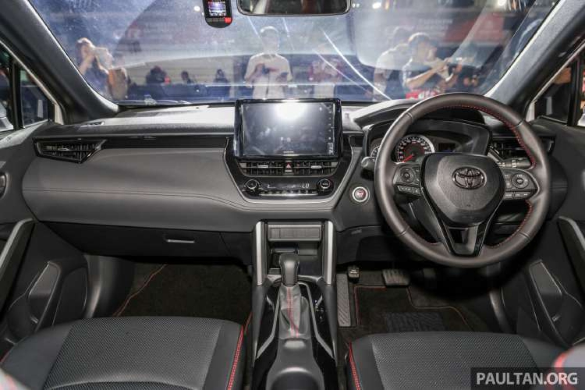 toyota corolla cross gr sport 2023 ra mat voi thiet ke khac biet hinh anh 9