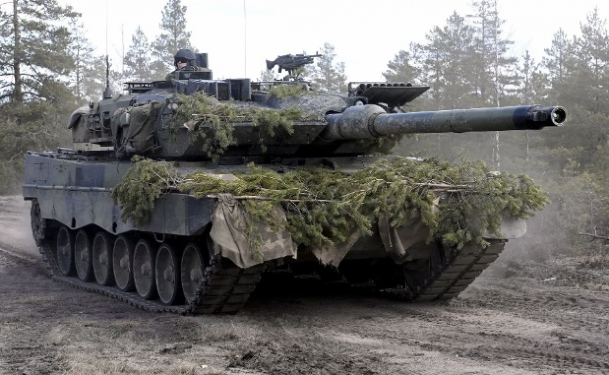 ukraine nửa mừng nửa lo khi nhận xe tăng hiện đại từ phương tây hình ảnh 1 ukraine nua mung nua lo khi nhan xe tang hien dai tu phuong tay hinh anh 1