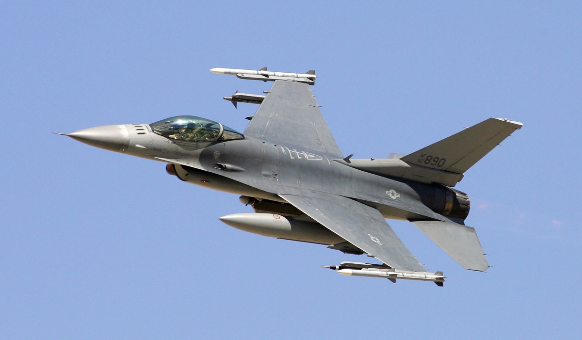 5 nghị sỹ lưỡng đảng mỹ hối thúc chính quyền biden cung cấp máy bay f-16 cho ukraine hình ảnh 1 5 nghi sy luong dang my hoi thuc chinh quyen biden cung cap may bay f-16 cho ukraine hinh anh 1