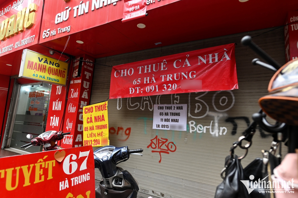 hang loat mat bang trung tam ha noi rao vat tim khach thue hinh anh 4