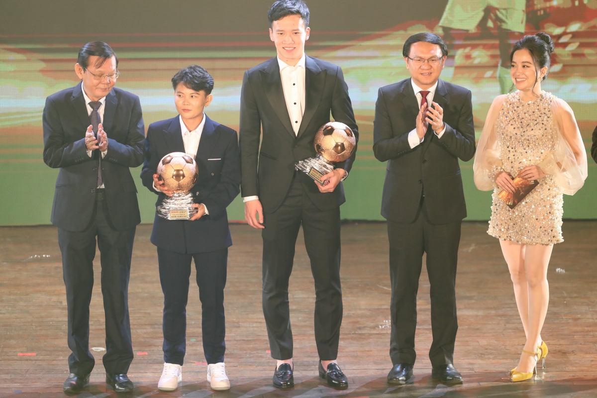 van quyet gianh qbv viet nam 2022, huynh nhu di vao lich su hinh anh 36