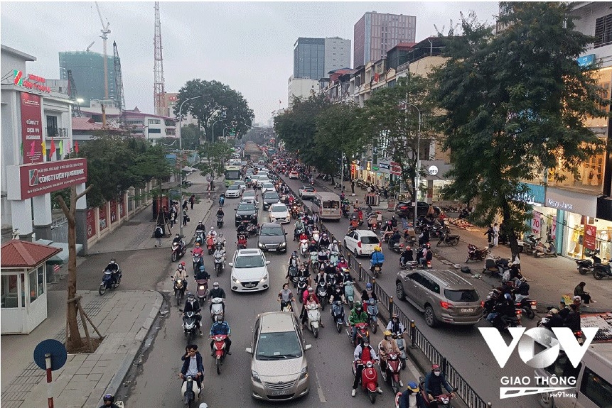 vat va xoay xo vi rao chan nut giao chua boc - pham ngoc thach hinh anh 7