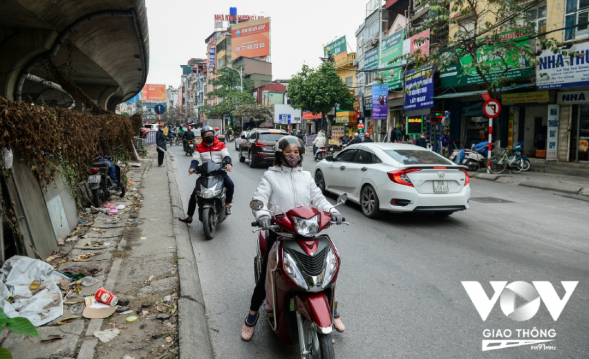 gam cau vinh tuy ha noi to chuc giao thong kieu... song chet mac bay hinh anh 9