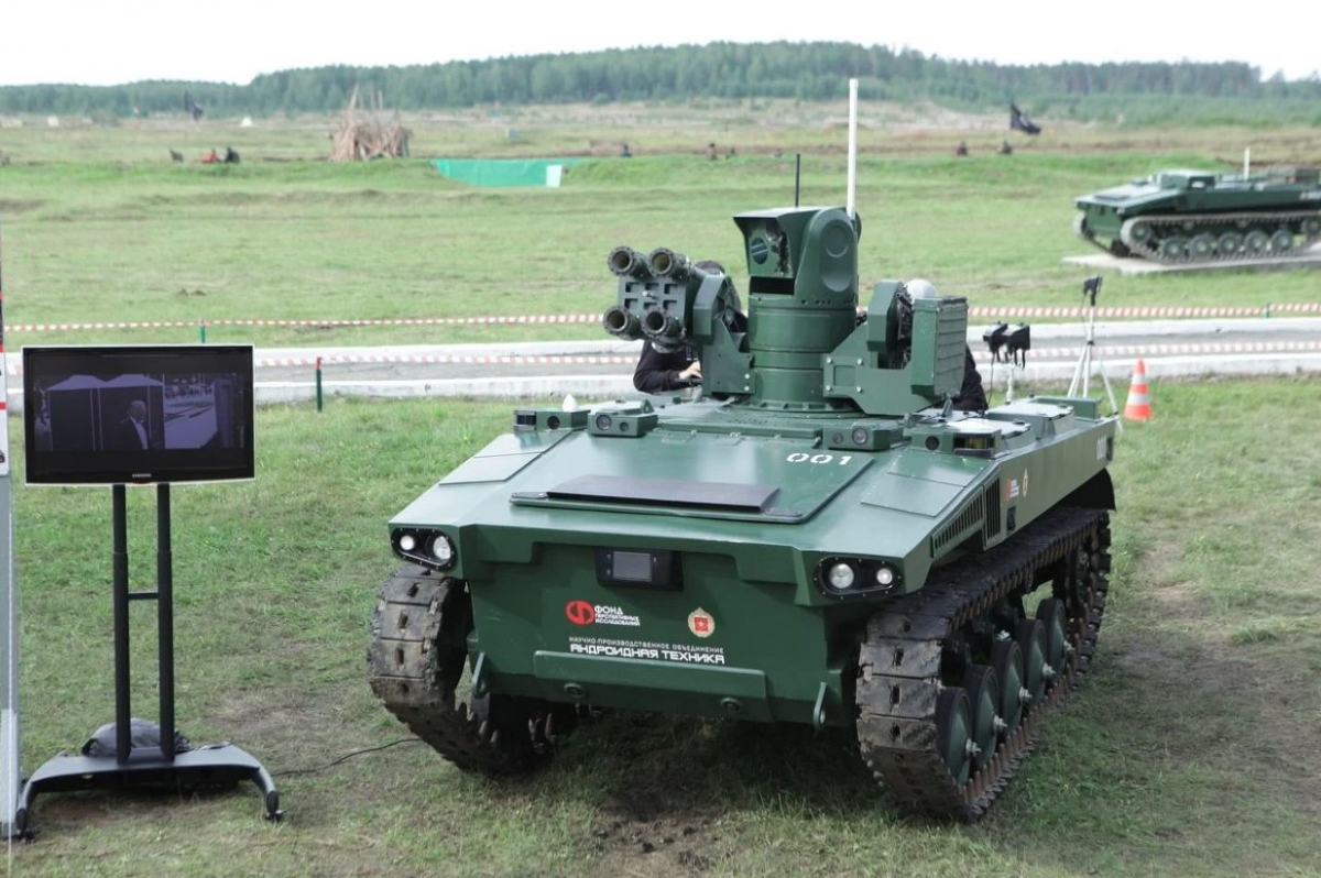 robot chiến đấu nga được thử lửa nhằm tấn công các phòng tuyến kiên cố của ukraine hình ảnh 1 robot chien dau nga duoc thu lua nham tan cong cac phong tuyen kien co cua ukraine hinh anh 1