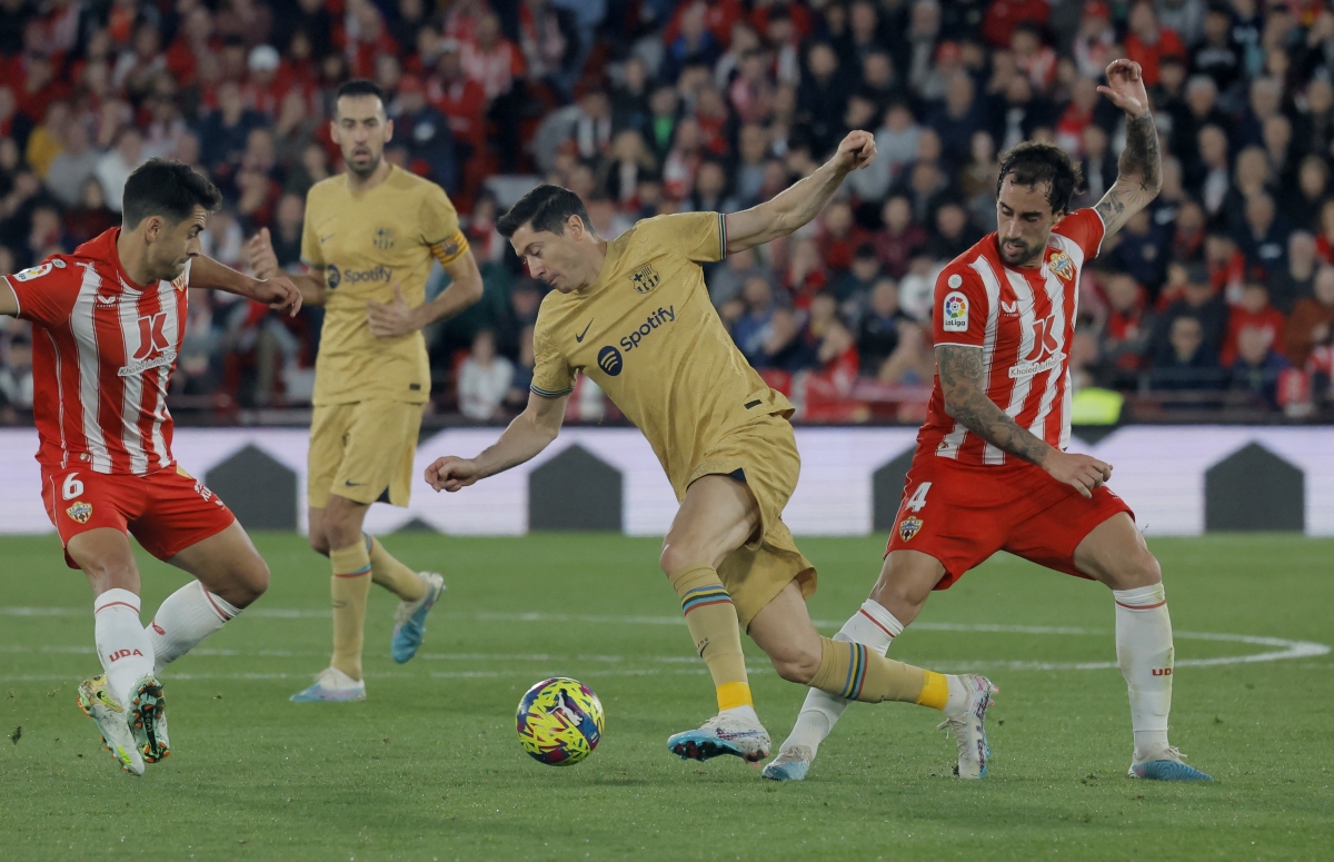 barca thua soc o la liga sau khi bi mu loai khoi europa league hinh anh 6