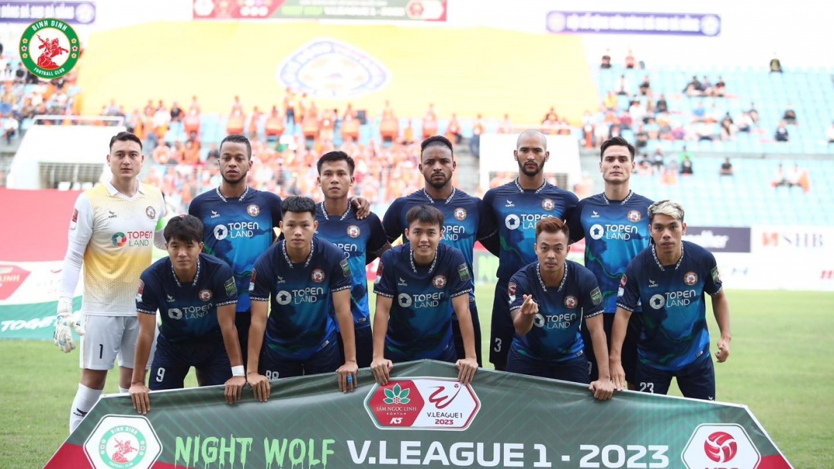 van lam, rafaelson dua binh Dinh len dau bang v-league 2023 hinh anh 1