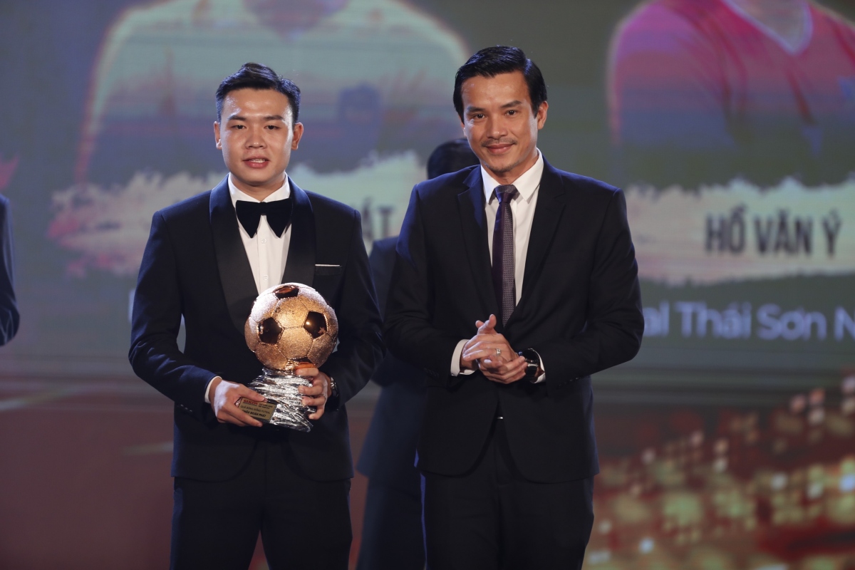van quyet gianh qbv viet nam 2022, huynh nhu di vao lich su hinh anh 33