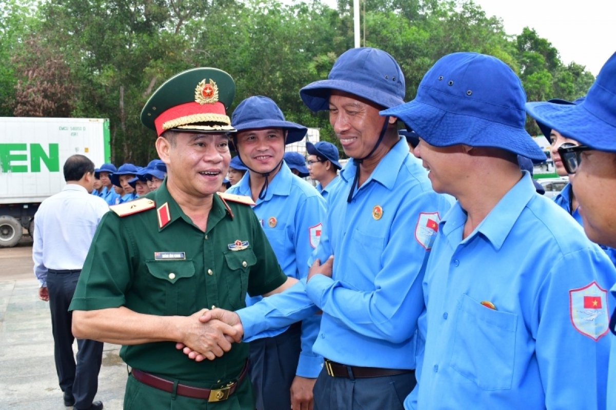 quân khu 7 lên đường tìm kiếm hài cốt liệt sĩ tại campuchia hình ảnh 1 quan khu 7 len duong tim kiem hai cot liet si tai campuchia hinh anh 1