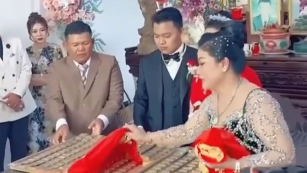 Dam cuoi khung o binh duong ngap vang va so do gay xon xao mang xa hoi hinh anh 1