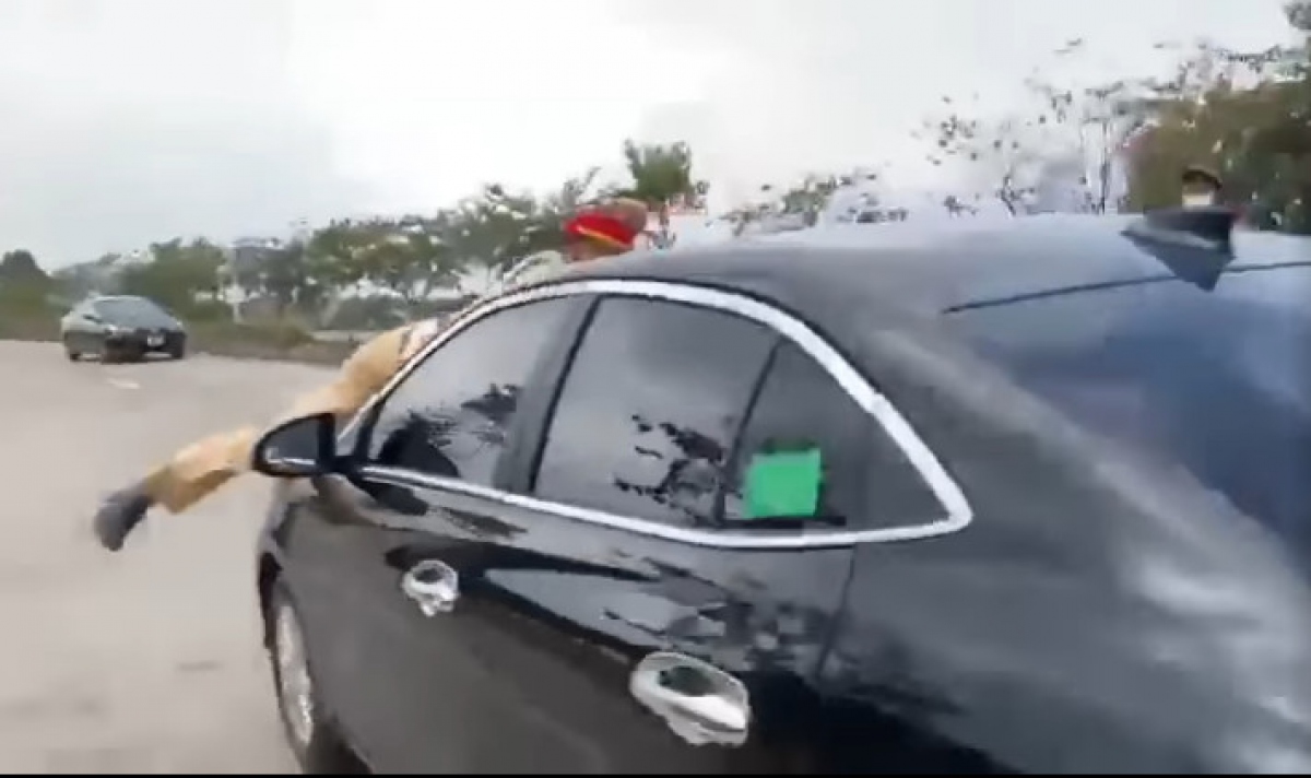 xu ly hinh su cac doi tuong dam xe vao luc luong csgt hinh anh 3