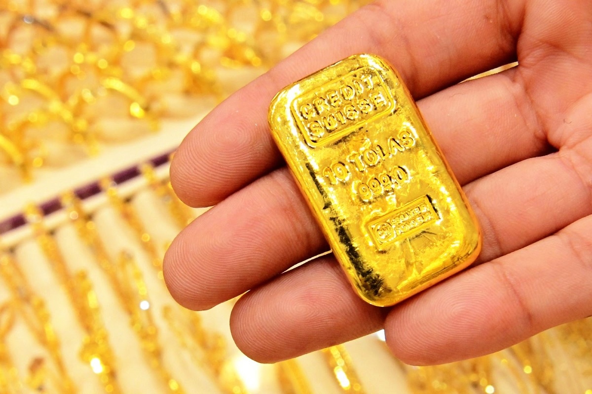 giá vàng sjc đứng yên bất chấp đà lao dốc của vàng thế giới hình ảnh 1 gia vang sjc dung yen bat chap da lao doc cua vang the gioi hinh anh 1