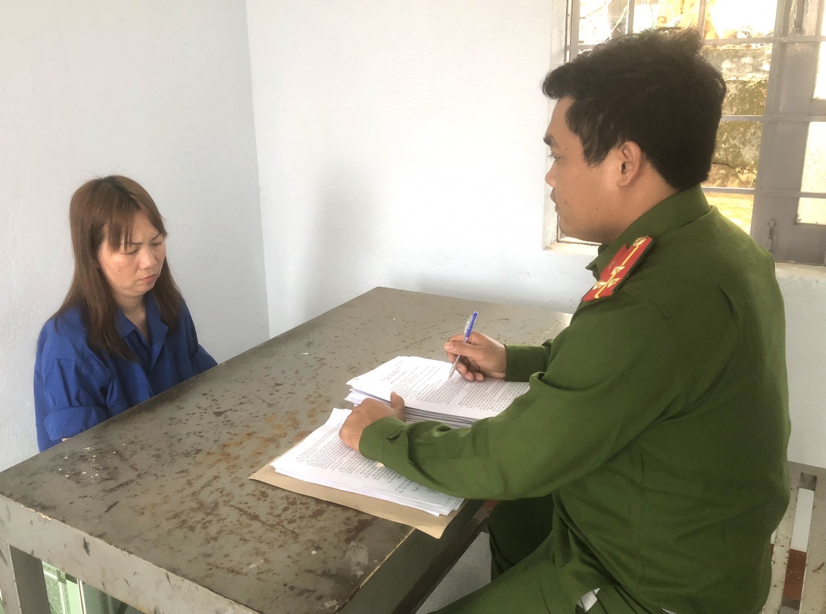 thuc hien hon 70 vu lua dao chiem doat tai san qua mang internet hinh anh 2