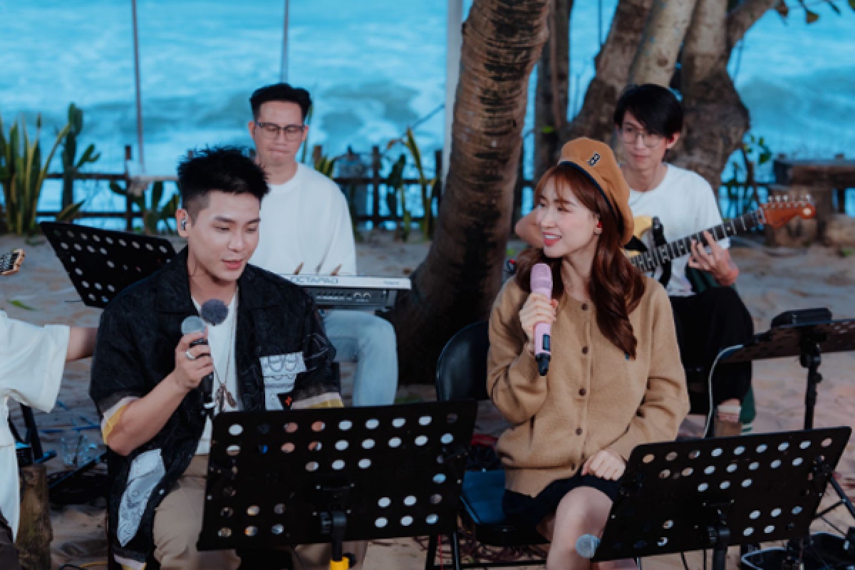 hòa minzy, quân a.p tái hiện ca khúc hit một thời của sơn tùng m-tp hình ảnh 1 hoa minzy, quan a.p tai hien ca khuc hit mot thoi cua son tung m-tp hinh anh 1