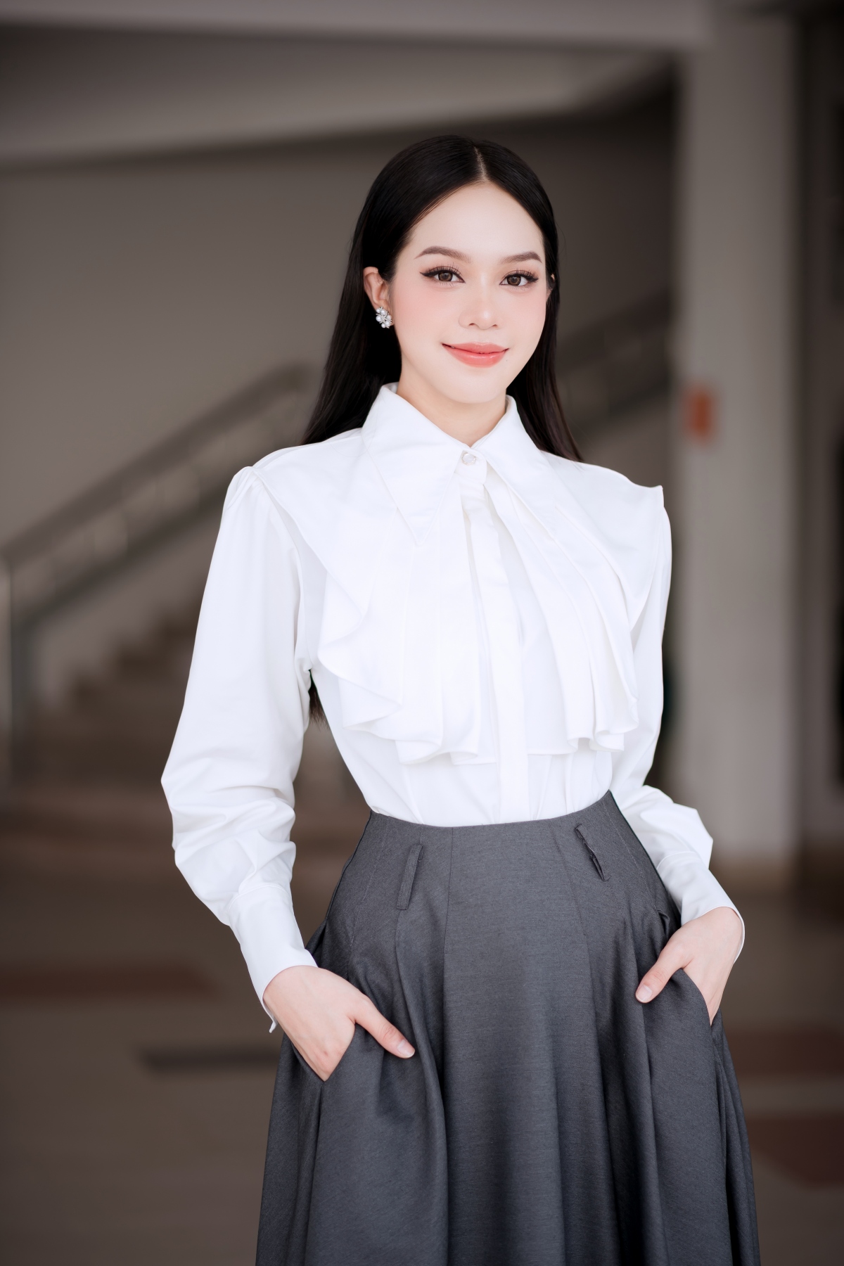 hoa hau huynh thi thanh thuy gian di ve lai truong dai hoc o Da nang hinh anh 3