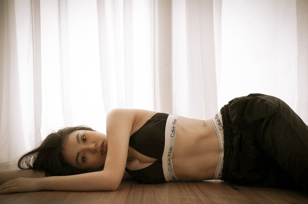 yeye nhat ha giam gan 40kg, lay lai voc dang sau khi sinh con hinh anh 3
