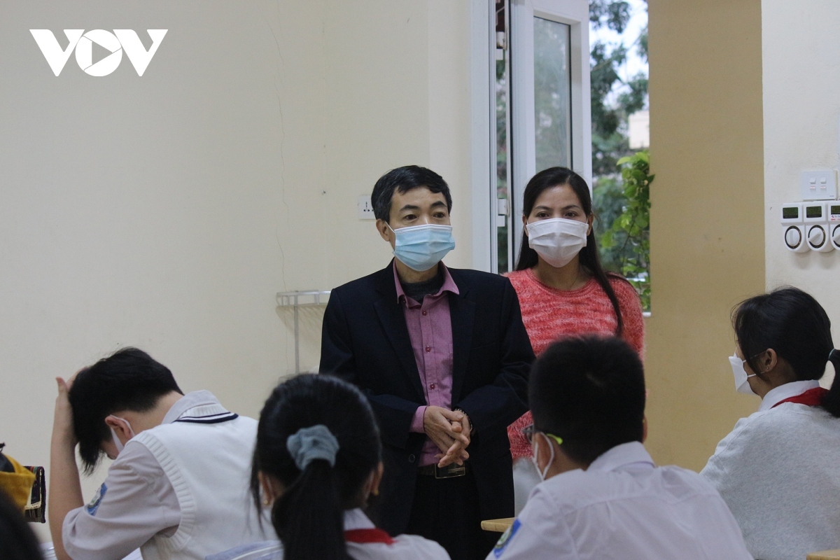 tuyen sinh lop 10 o ha noi nen thi 3 mon hay 4 mon hinh anh 2