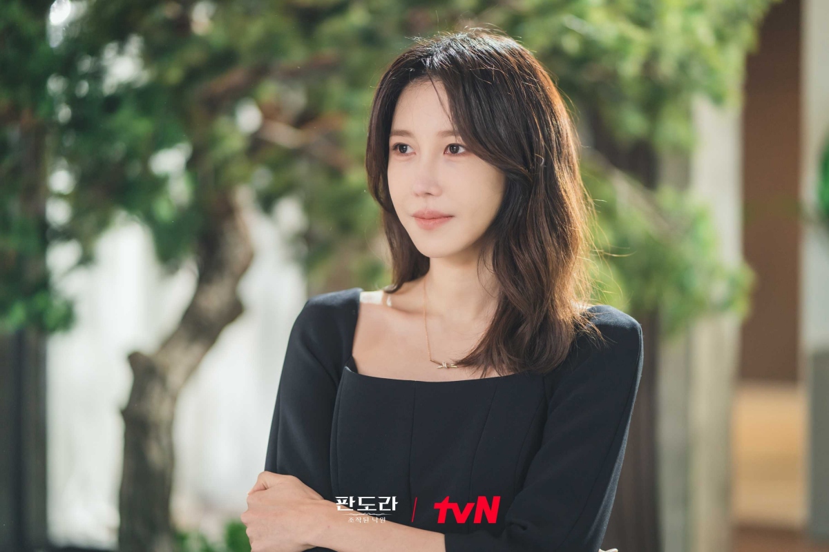 lee ji ah xinh dep rang ro trong vai nguoi mat tri nho hinh anh 3