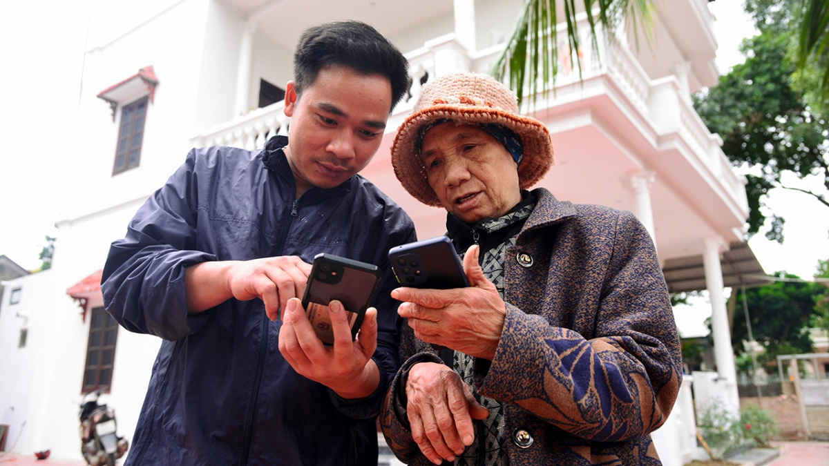 nguoi dan ha noi hao hung khi lan dau gui phan anh qua zalo hinh anh 3