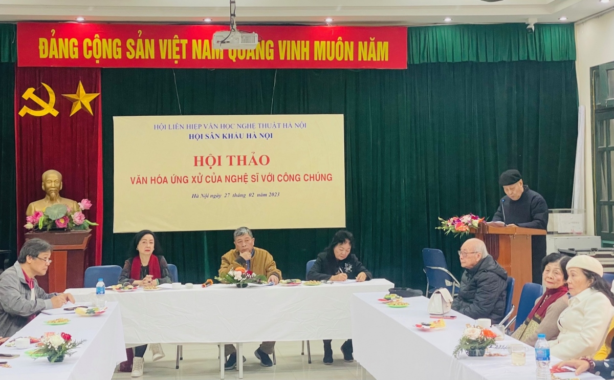 nghe si viet quang cao sai su that loi dung tinh cam cua khan gia hinh anh 2