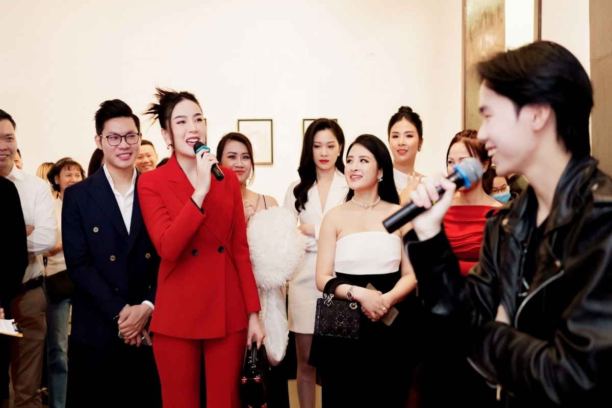 chang trai the he gen z va giac mo thiet ke tui thoi trang thuong hieu viet hinh anh 10