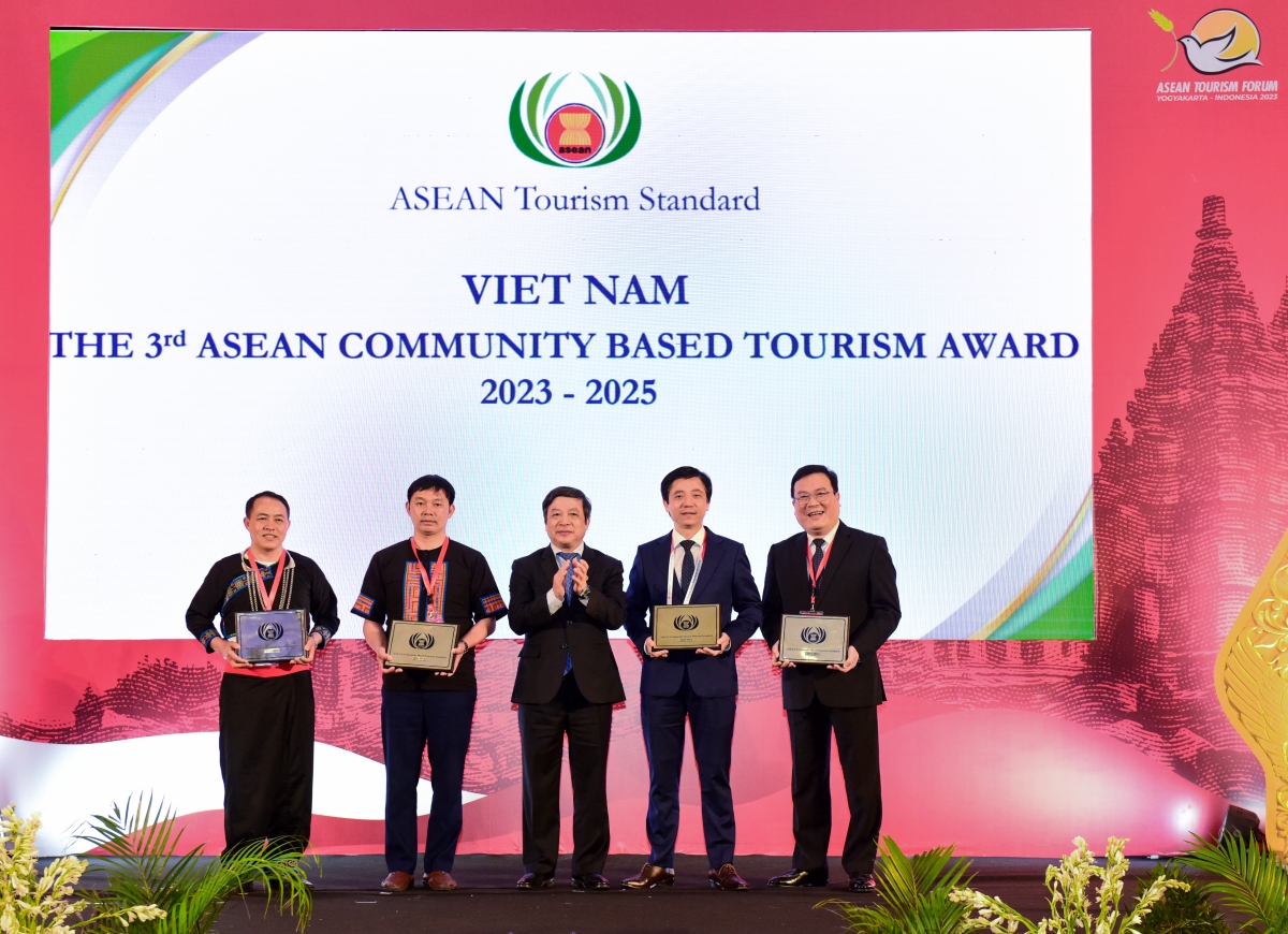 cong dong du lich lang chai tan thanh nhan giai thuong asean 2023 hinh anh 2