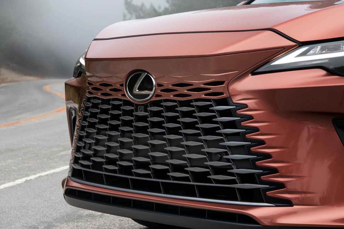 lexus rx 2023 chinh thuc ra mat khach hang viet, gia tu 3,43 ty dong hinh anh 2