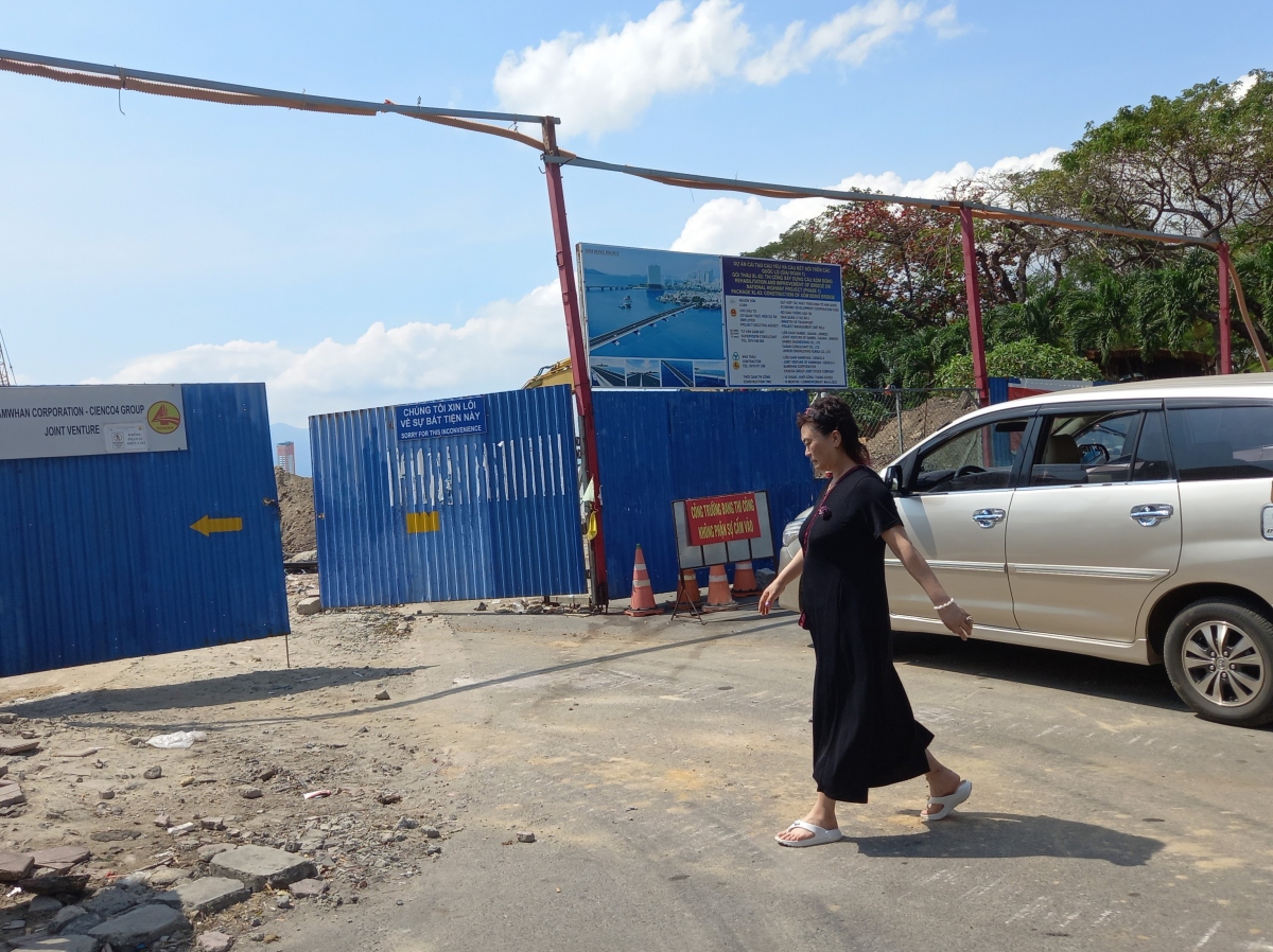 cau xom bong, thanh pho nha trang cham tien do, ket xe keo dai hinh anh 2