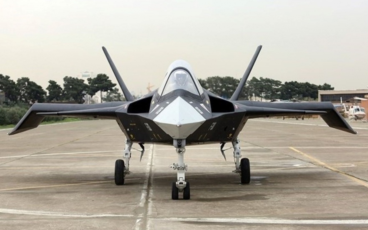 Một chiếc tiêm kích tàng hình của Iran. Ảnh: AeroTime.