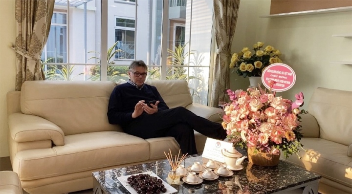 Ông troussier ở tạm nhà cũ của hlv park hang seo ngay cạnh sân tập Đt việt nam hình ảnh 1 Ong troussier o tam nha cu cua hlv park hang seo ngay canh san tap Dt viet nam hinh anh 1