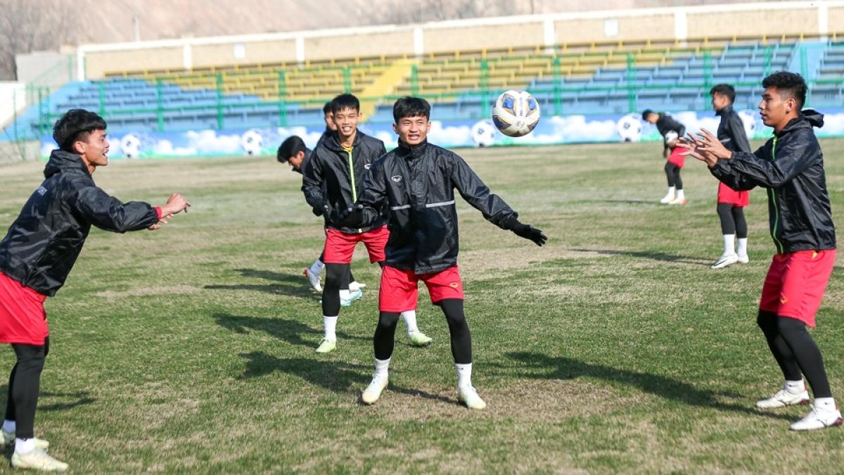 u20 việt nam bị ông trời thử thách trước vck u20 châu Á 2023 hình ảnh 1 u20 viet nam bi ong troi thu thach truoc vck u20 chau A 2023 hinh anh 1