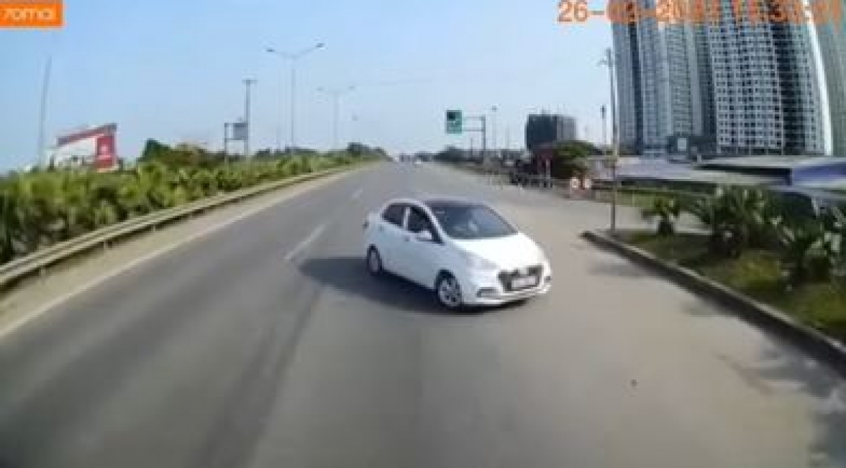 tai xe lieu linh lai o to di nguoc chieu tren cao toc ha noi - thai nguyen hinh anh 1