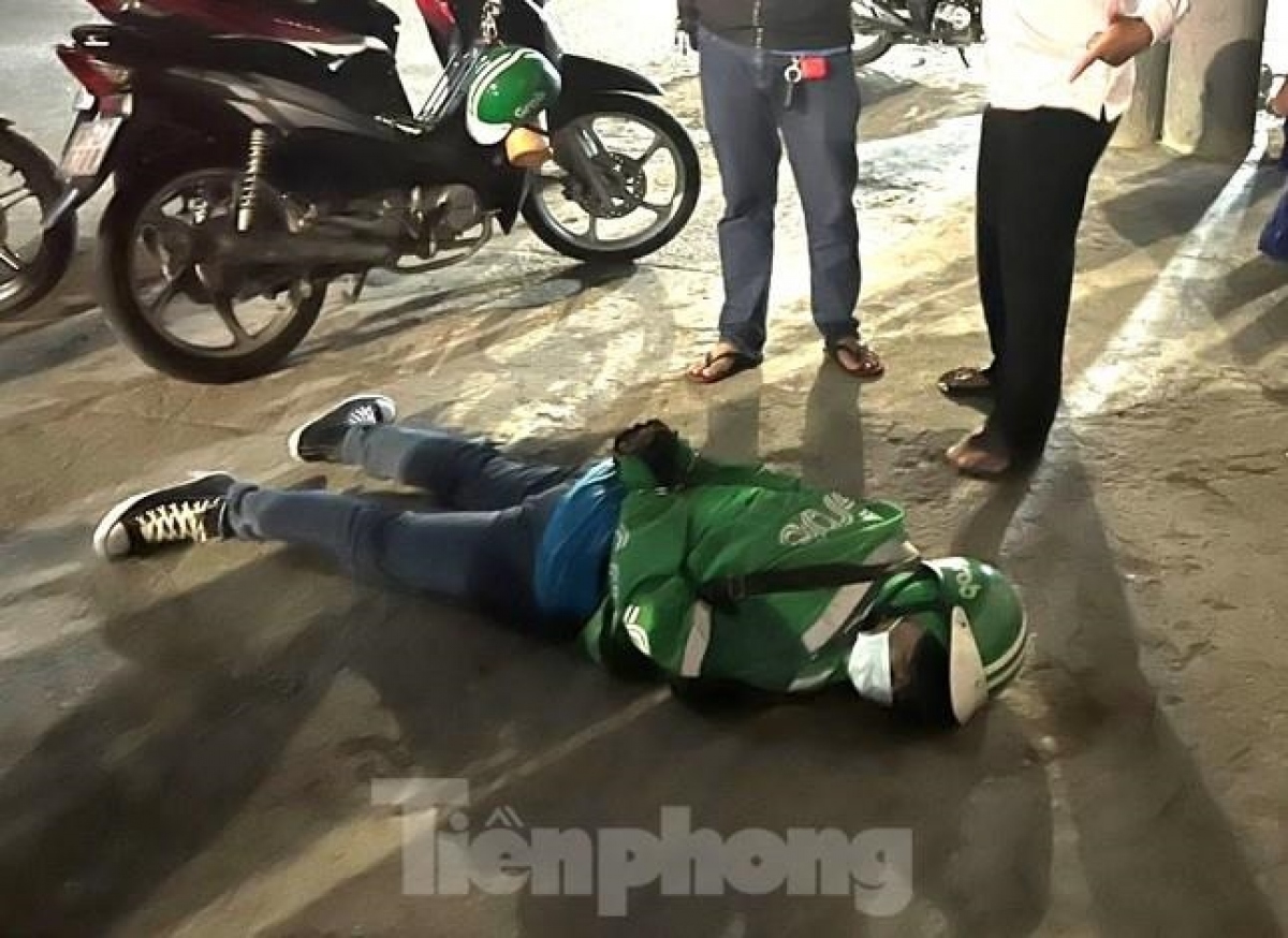 ga xe om hiep dam khach nu roi cuop tai san hinh anh 2