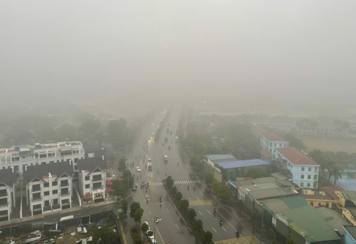 nha do mo hoi, quan ao boc mui, nguoi dan ha noi bo tram trieu dong de doi pho hinh anh 8