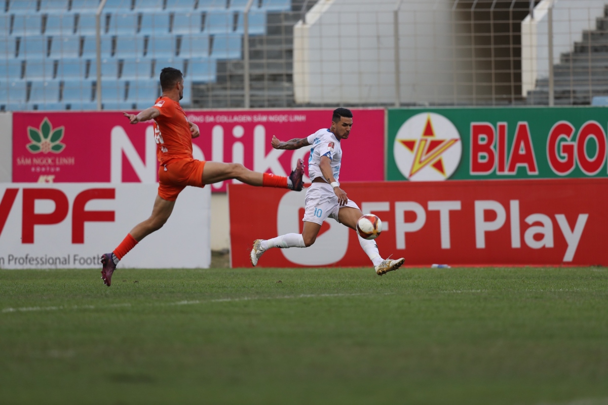 nam Dinh tam thoi vuon len dan dau v-league 2023 hinh anh 5