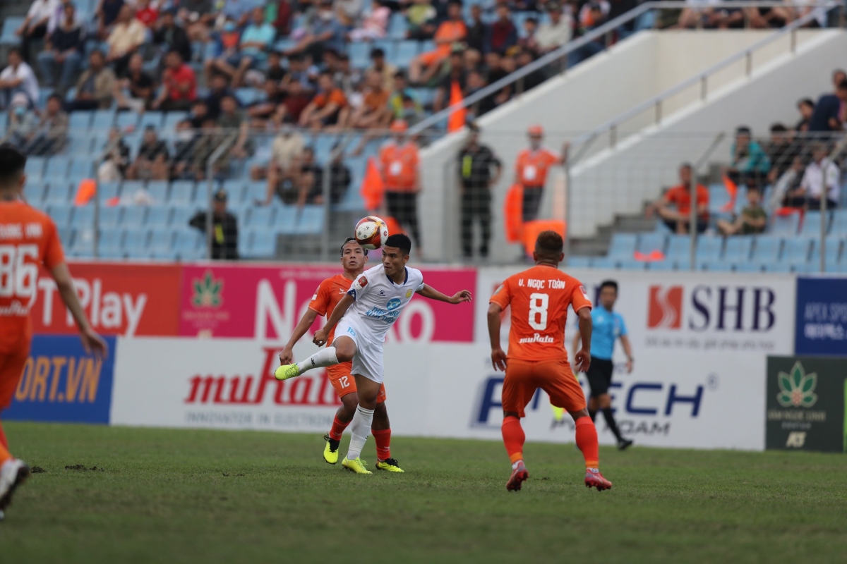 nam Dinh tam thoi vuon len dan dau v-league 2023 hinh anh 8