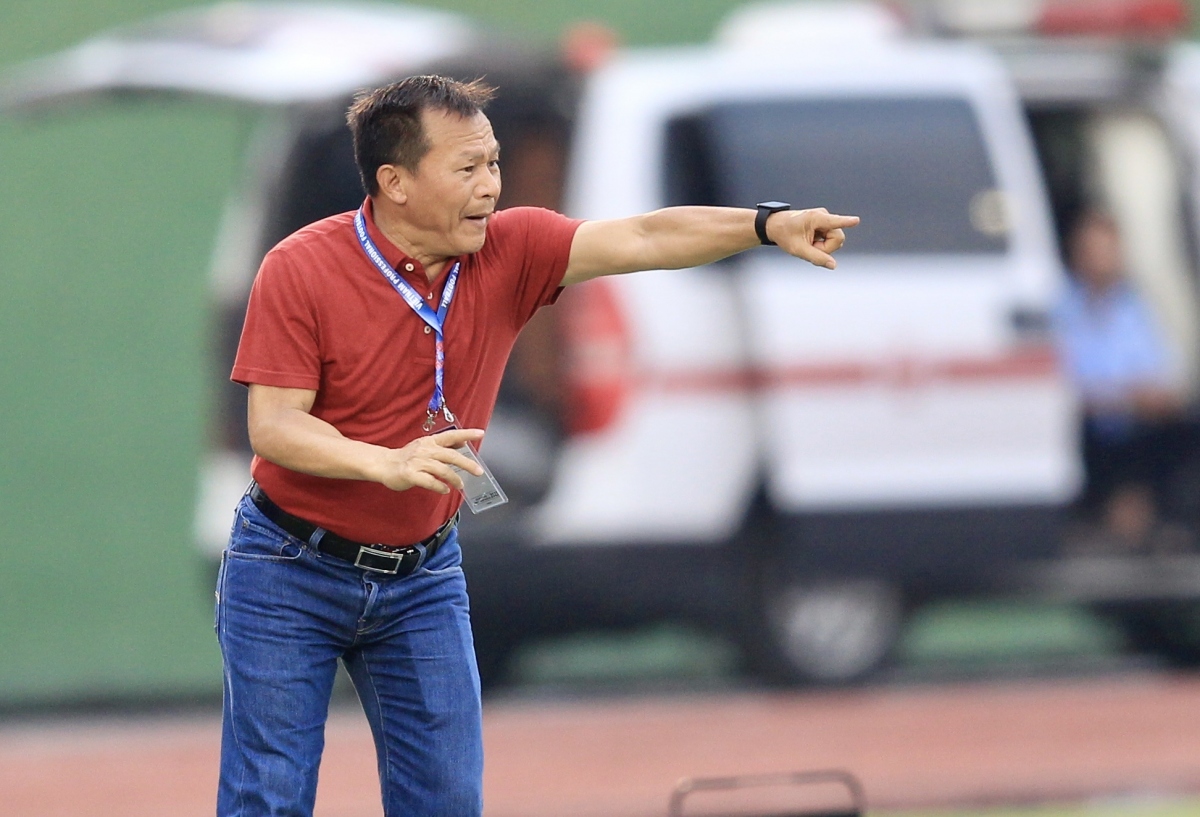 v-league 2023 có hlv đầu tiên bị mất việc hình ảnh 1 v-league 2023 co hlv dau tien bi mat viec hinh anh 1