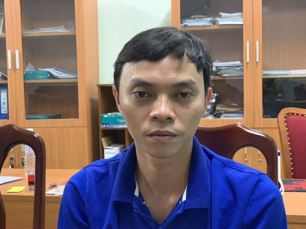 sau một ngày gây án, nghi phạm giết người bị bắt khi lẩn trốn vào bình dương hình ảnh 1 sau mot ngay gay an, nghi pham giet nguoi bi bat khi lan tron vao binh duong hinh anh 1