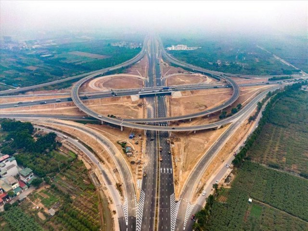 khẩn trương hoàn thiện thủ tục các dự án bố trí kế hoạch đầu tư công trung hạn hình ảnh 1 khan truong hoan thien thu tuc cac du an bo tri ke hoach dau tu cong trung han hinh anh 1